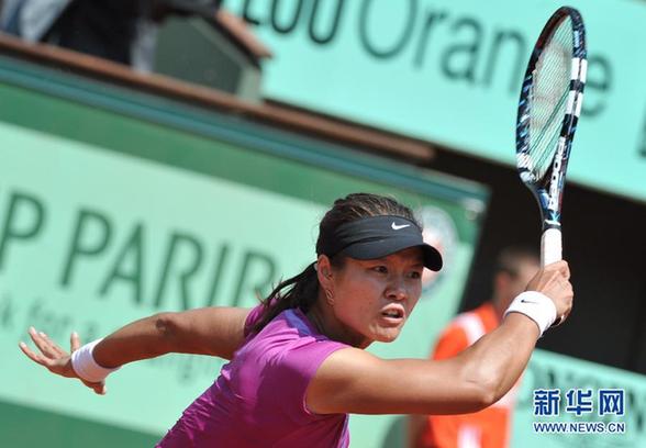 “娜姐”開啟法網衛冕征程 能否重演“神奇六月”？