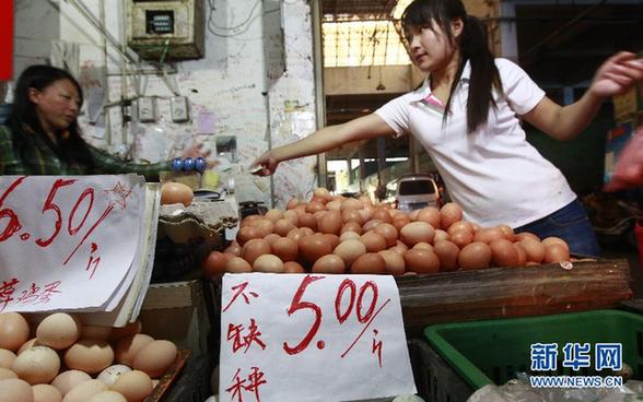 多地雞蛋價格飛漲 網(wǎng)友戲稱“火箭蛋”
