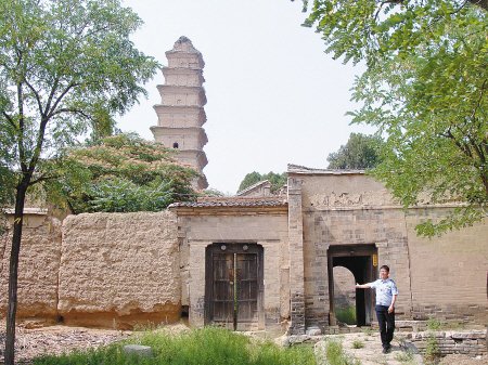 盜墓團伙5晝夜挖出盜洞18米 差5米打通千年地宮