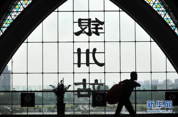 2012年全國鐵路暑運(yùn)拉開帷幕