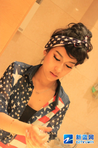 吉克雋逸引好聲音評委爭搶 海量私房照