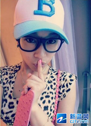 吉克雋逸引好聲音評(píng)委爭(zhēng)搶 海量私房照