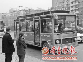 免費公交 成都小步開跑