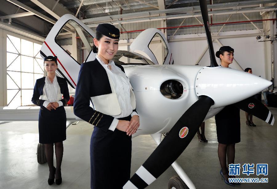 中國首家飛機4S店培養女飛行員團隊