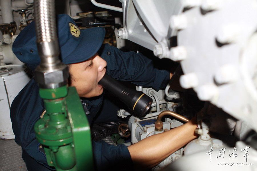 中國海軍新型潛艇內部照曝光（組圖）