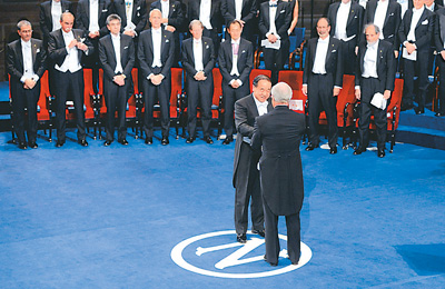 2012這一年不簡單：再回首，你會想起誰？