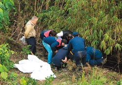 臺灣未婚女養不起兒將其掐死埋尸 3年后自首求死