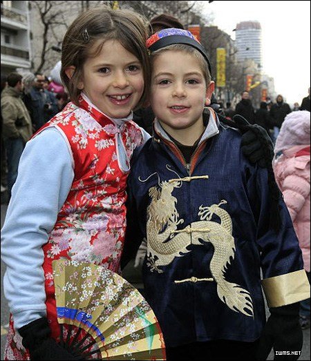 過春節(jié) 尋春節(jié) 世界爭相和中國年“套近乎”