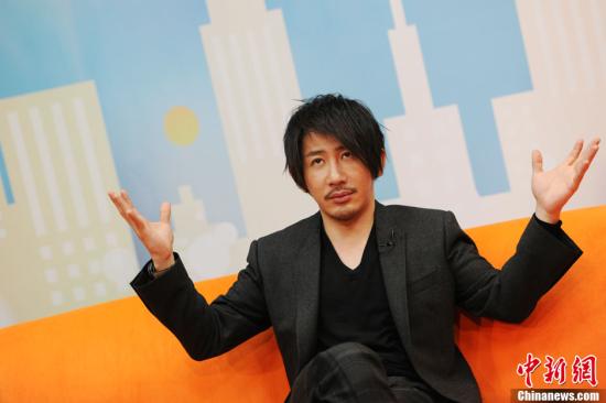 劉謙經紀人發聲明：李云迪提出加“找力宏”臺詞