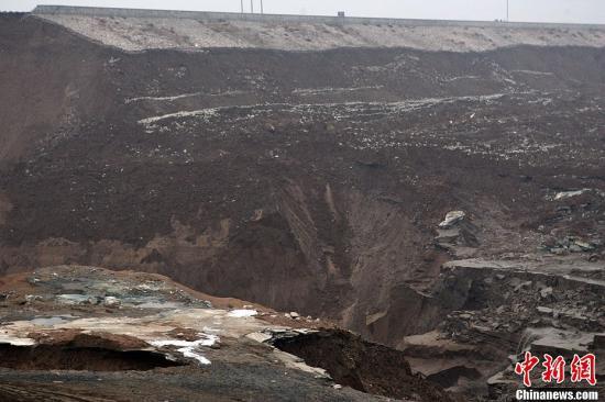 山西曲亭水庫(kù)壩體塌陷近300米 附近公路多封閉