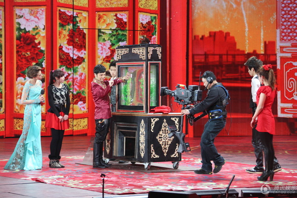 央視元宵晚會(huì):郭德綱相聲被指不好笑