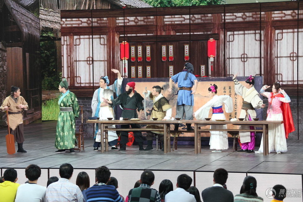 央視元宵晚會:郭德綱相聲被指不好笑