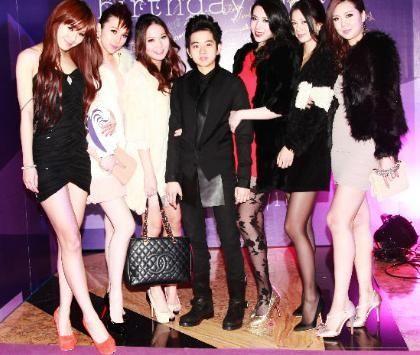 深圳16歲頂級(jí)富二代的奢華生活[組圖]