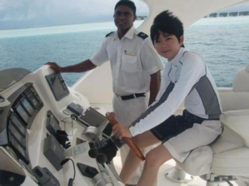 深圳16歲頂級富二代的奢華生活[組圖]