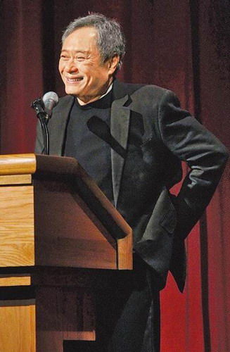 李安是個“妻管嚴” 自曝膽子小“怕老婆”