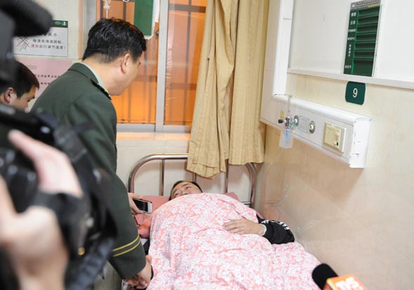 武警警官鄭益龍舍身救人生死不明 萬千網(wǎng)友真情呼喚