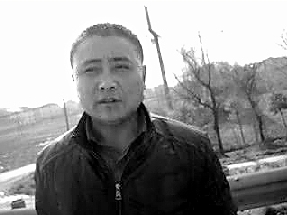 一把抓住方向盤踩下剎車 不會開車的乘客救了全車人