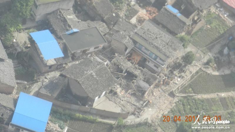 空軍馬曉天司令員飛赴四川指揮抗震救災