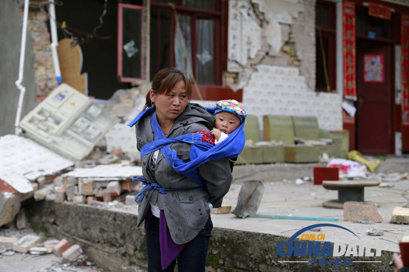 中國日報記者直擊地震重災區龍門鄉[組圖]