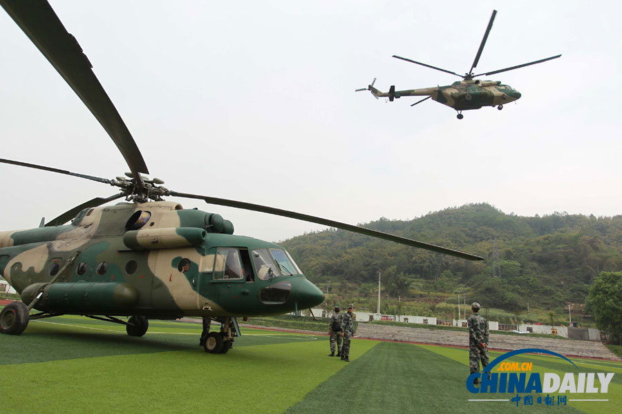 中國日報記者挺近“孤島”寶興縣靈關鎮