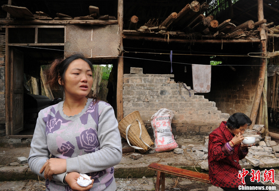 蘆山地震七日祭:幸存孩子是母親唯一的希望