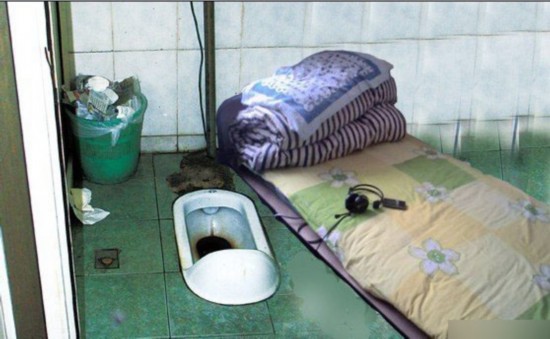 慘！北漂族地下室生活