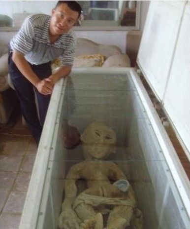 山東警方:男子“電死外星人”系偽造 材料為橡膠