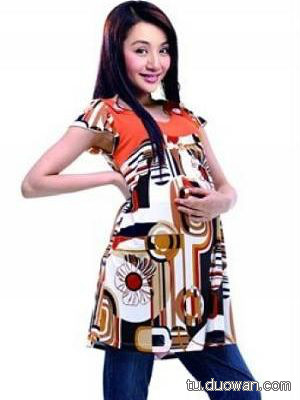 姚晨懷孕9個月大肚照曝光 女星罕見孕照妖嬈PK（組圖）