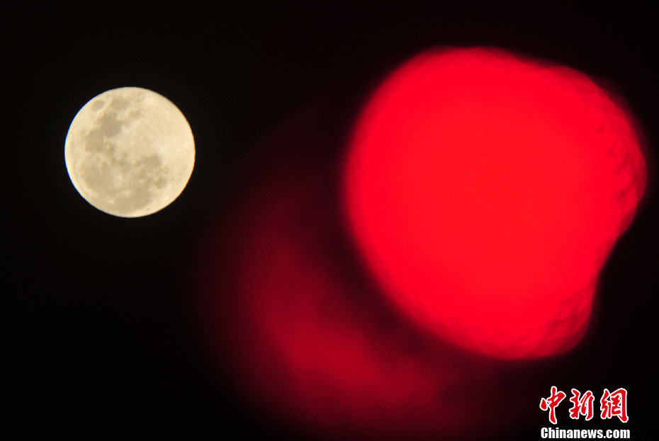 “超級月亮”現(xiàn)身福州天空