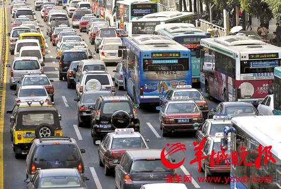 深圳高清電子警察上崗 違章動(dòng)作通通見光