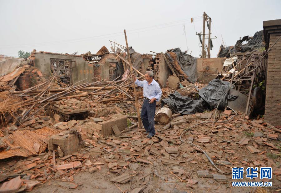 高清：江蘇省高郵市遭遇龍卷風襲擊