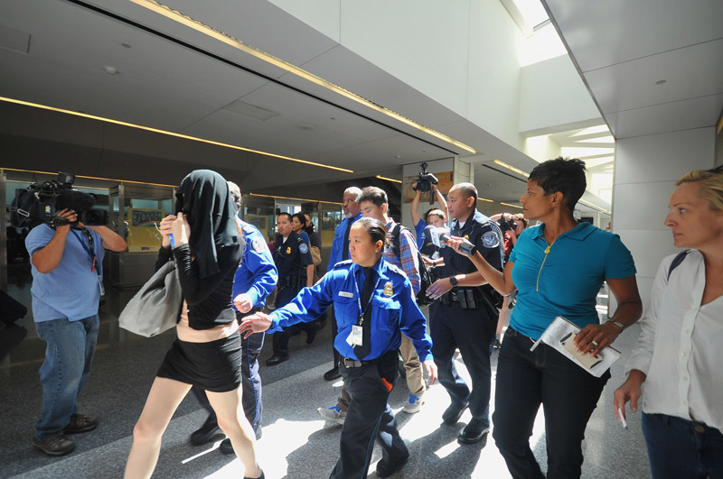 高清：韓亞航班在美失事 浙江兩名女中學生在空難中罹難