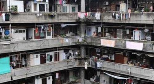 現(xiàn)實版豬籠城寨似古羅馬斗獸場 攝影師鏡頭再現(xiàn)蝸居心酸(圖)