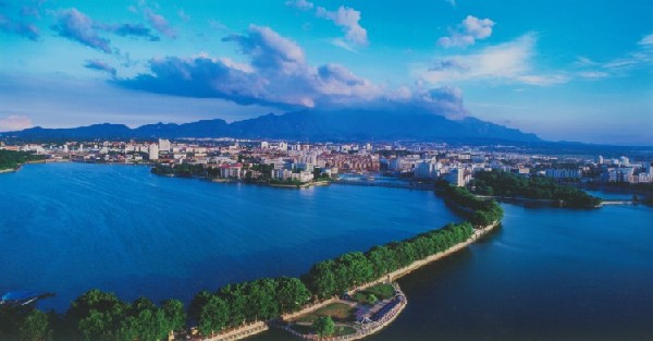 “跟隨課本閱讀千年九江”——北大學(xué)子九江采風(fēng)行