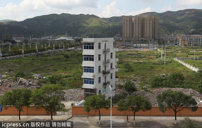 浙江瑞安驚現5層“片片樓” 斷水斷電已半年