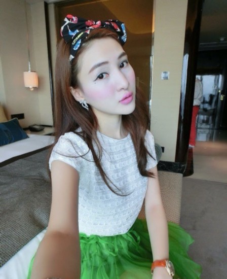 郭美美自稱公主遭吐槽 爆乳欲演海天盛宴[組圖]