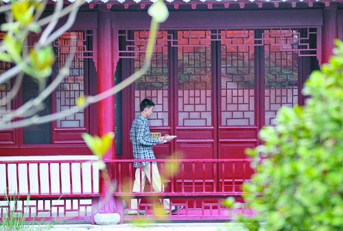 鄭州一公園每天只開4小時 閉園后變高檔餐館（圖）