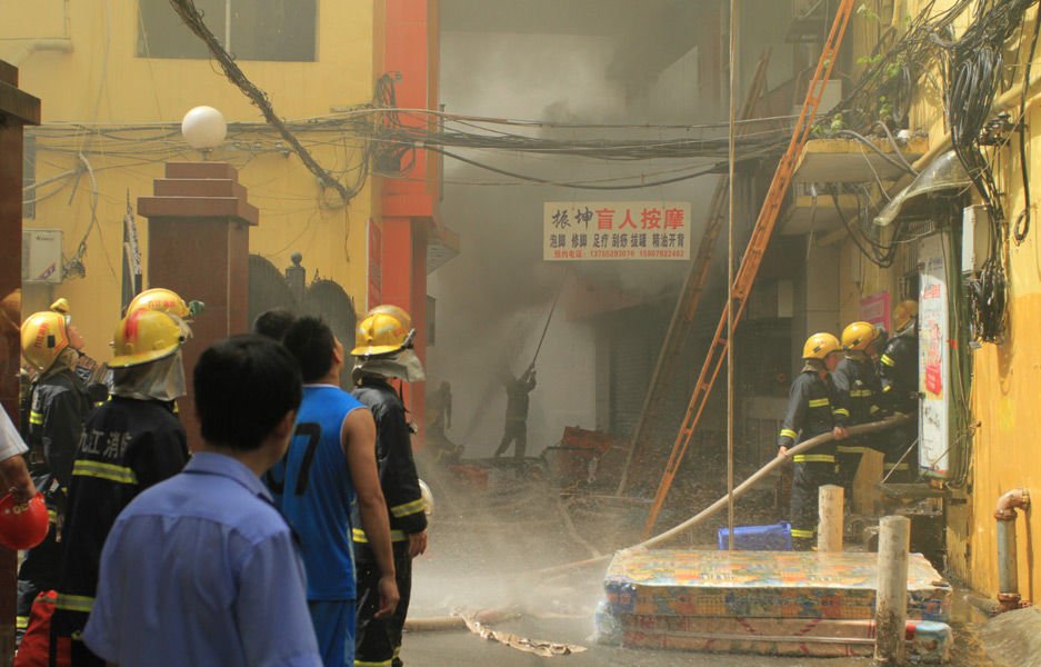 組圖：江西一男子將2名女同事殺害后火燒現場