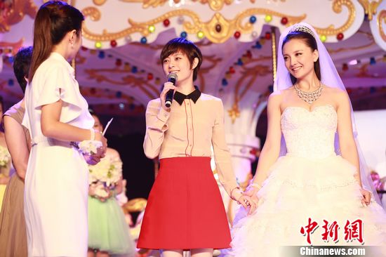 “槿汐姑姑”孫茜大婚 《甄嬛傳》劇組重聚