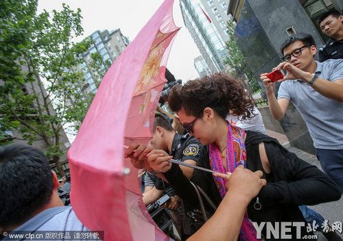 李某某律師報警：頻接騷擾電話 遭死亡威脅