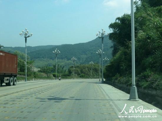 福建警方回應“104國道限速30公里每天罰款10萬元”傳聞