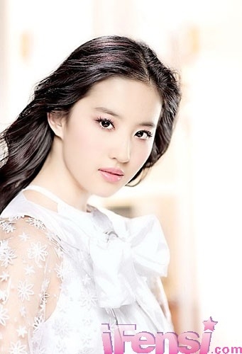 楊冪劉亦菲劉詩詩唐嫣新代女星身價排名（圖）