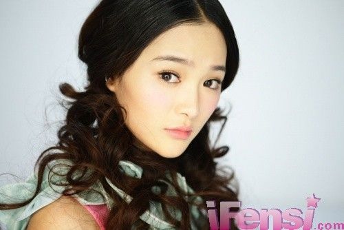 楊冪劉亦菲劉詩詩唐嫣新代女星身價排名（圖）