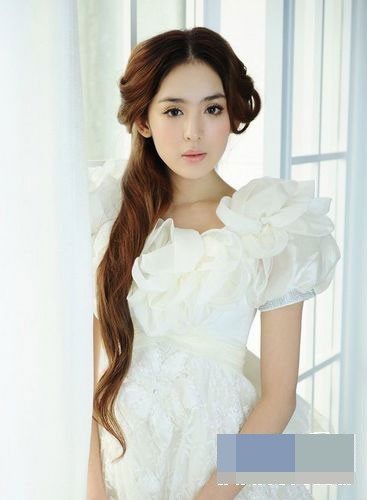 楊冪劉亦菲劉詩詩唐嫣新代女星身價排名（圖）