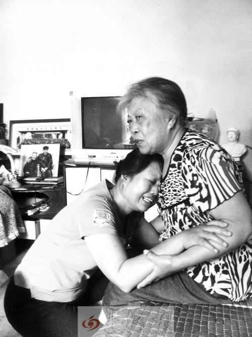 老太照料癱瘓老伴19年 日記寫：承諾大于命(圖)