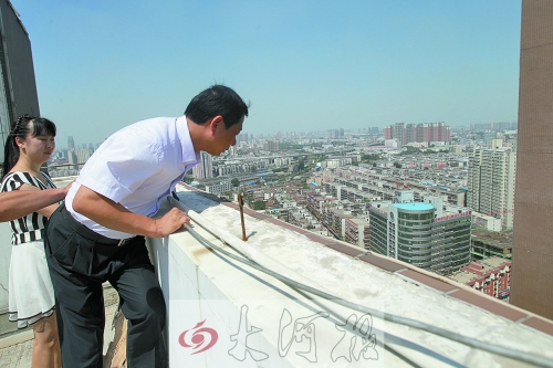 鄭州現樓頂私人花園 修涼亭魚池種菜養鵝(圖)