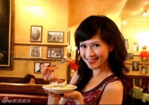 鳳凰女主播沈星疑遭男友捉奸 翻窗動(dòng)粗全程記錄