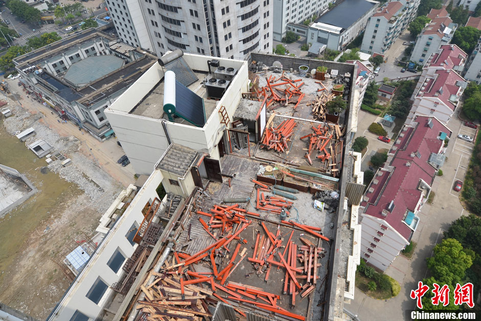 蘇州“樓頂園林”違建已拆除
