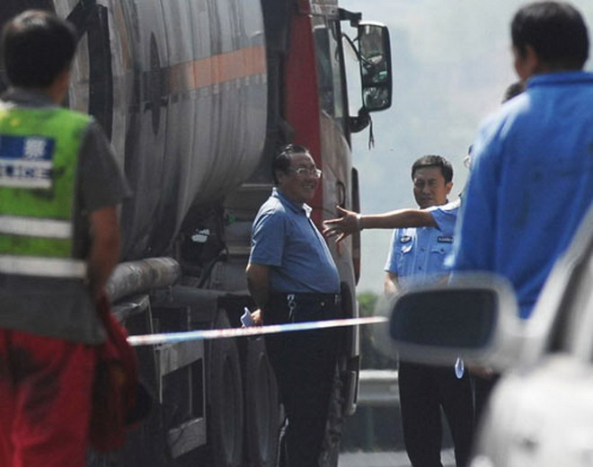 “表哥”被訴受賄25萬元 504萬存款來源不明