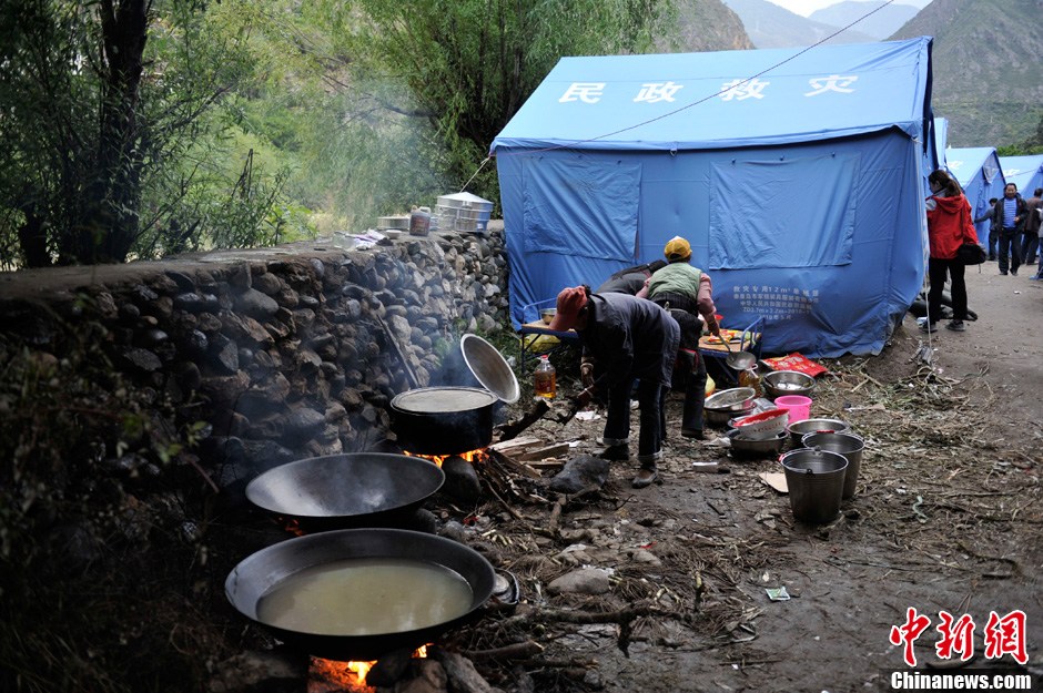 滇川交界發生5.9級地震 安置點民眾徹夜難眠
